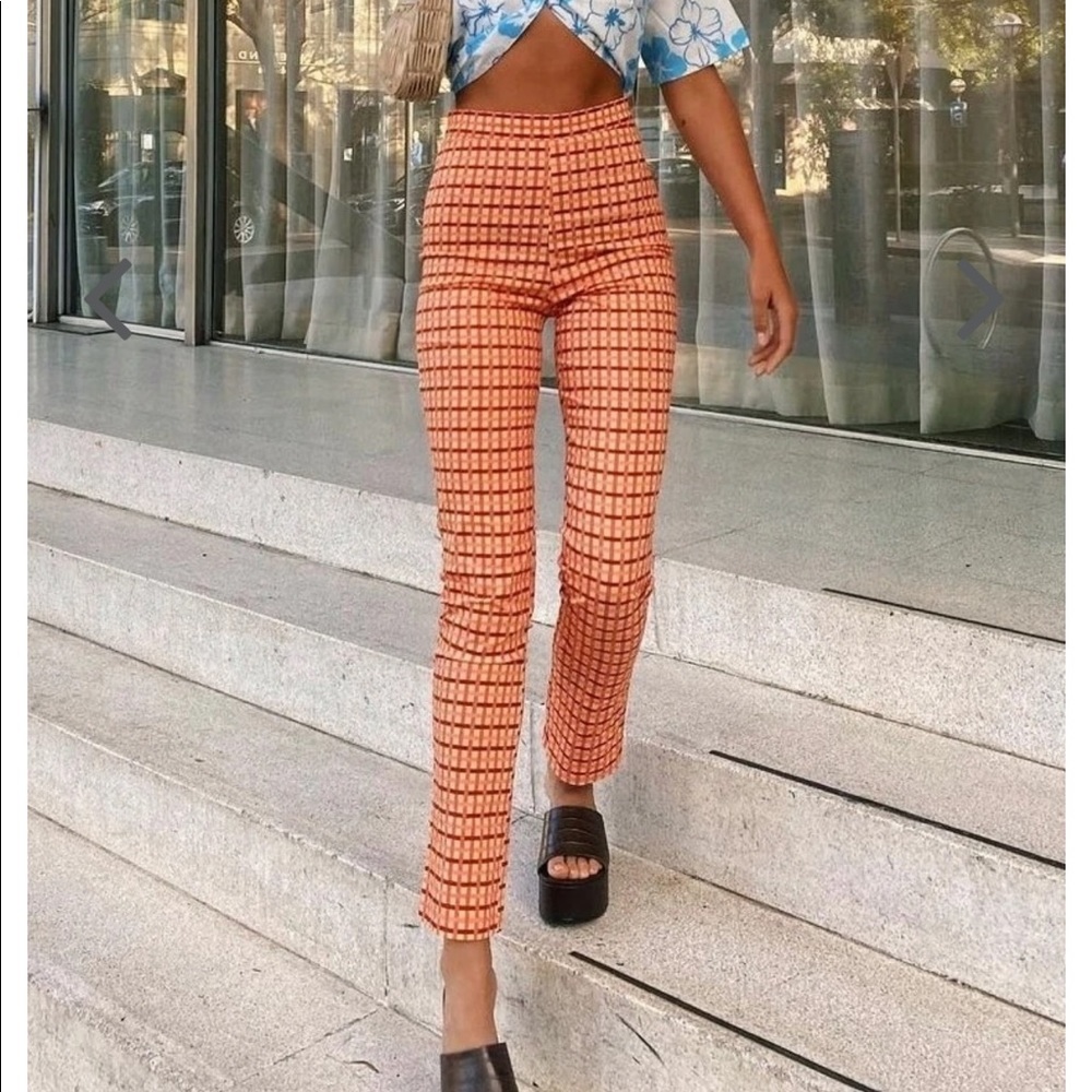 Verge Girl - plaid pants